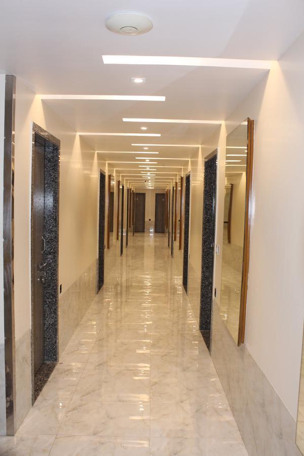 Embassy Hotel Σουράτ Εξωτερικό φωτογραφία